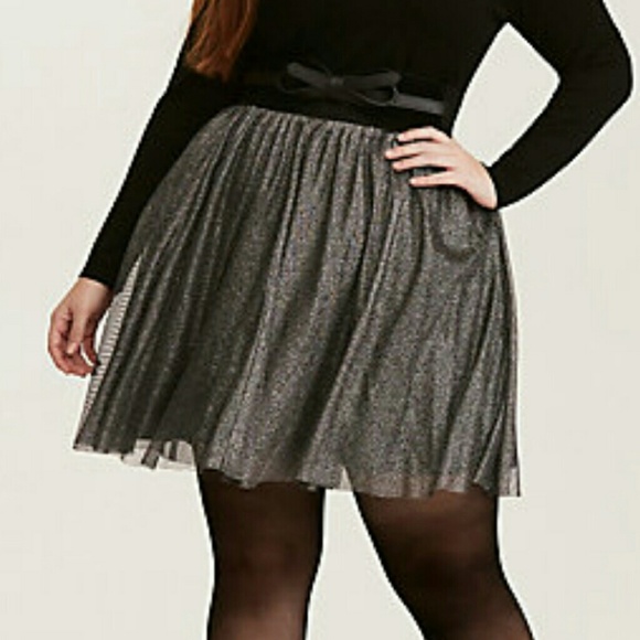 torrid Dresses & Skirts - HOST❤PICK🎉Torrid Shimmer Tulle Challis MiniSkirt